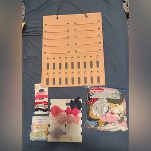 Bow and headband holder with lots of headbands!